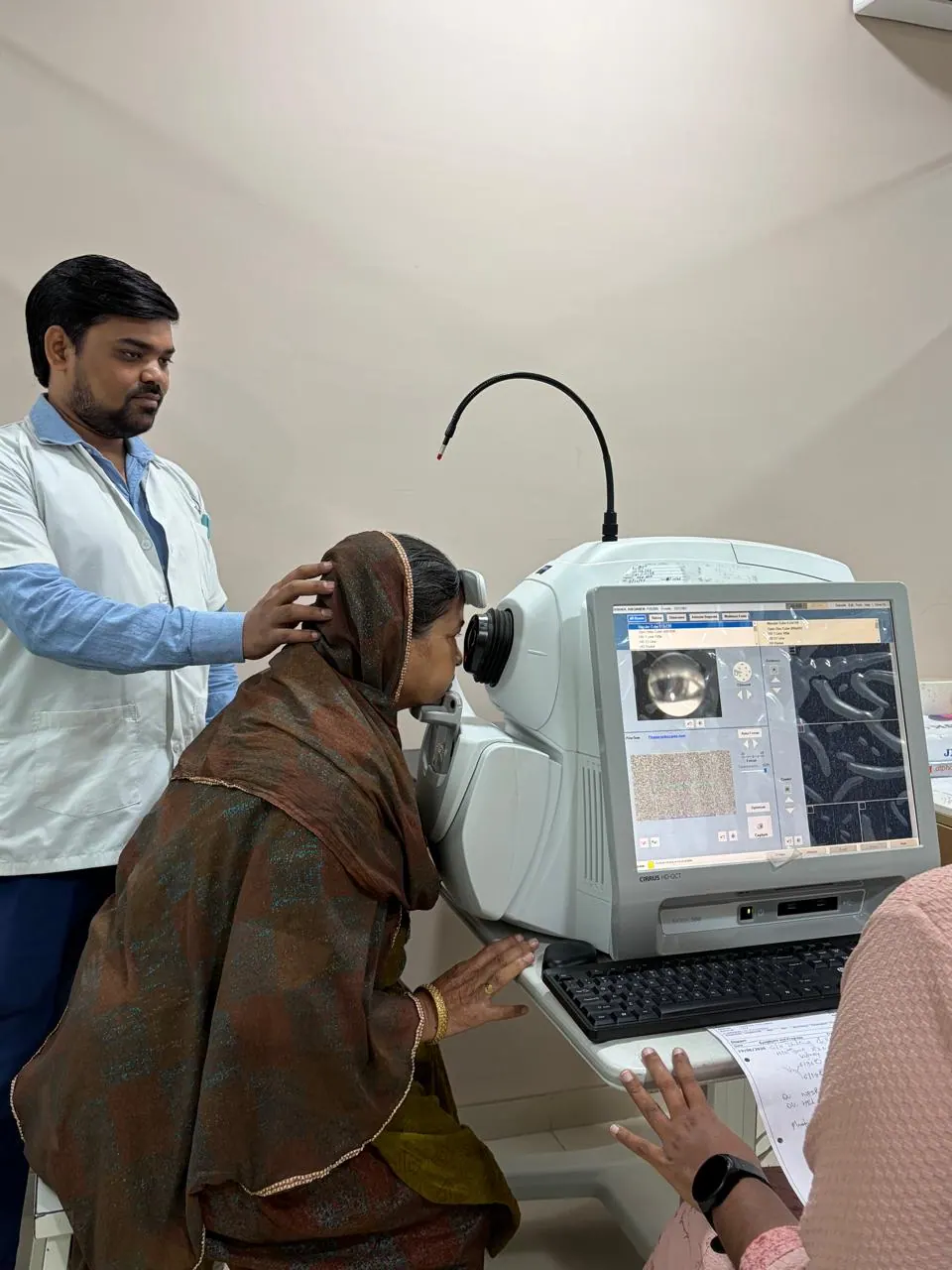 Ophthalmology Laboratory Support - Photo 1